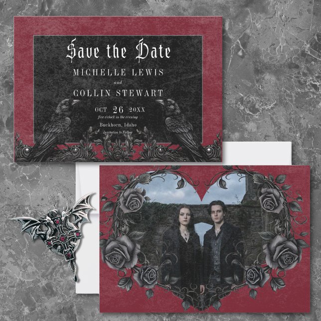 Reserva La Fecha Gótico Cuervo Negro y Rosas Borgoña Foto Boda (Gothic Black Raven & Roses Burgundy Wedding Photo Save The Date)
