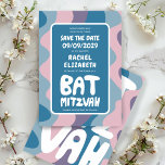 Reserva La Fecha Groovy Purple Waves Personalizado Bat Bar Bnai Mit<br><div class="desc">Tarjeta perfecta para anunciar un bar o murciélago mitzvah u otra celebración judía y pedir a los invitados que guarden la fecha! ¡La mano hizo arte para ti con la letra en la parte delantera y trasera! ¡TODO PERSONALIZABLE! Haga clic en "Personalizar" para editar el texto. Haga clic en "editar...</div>