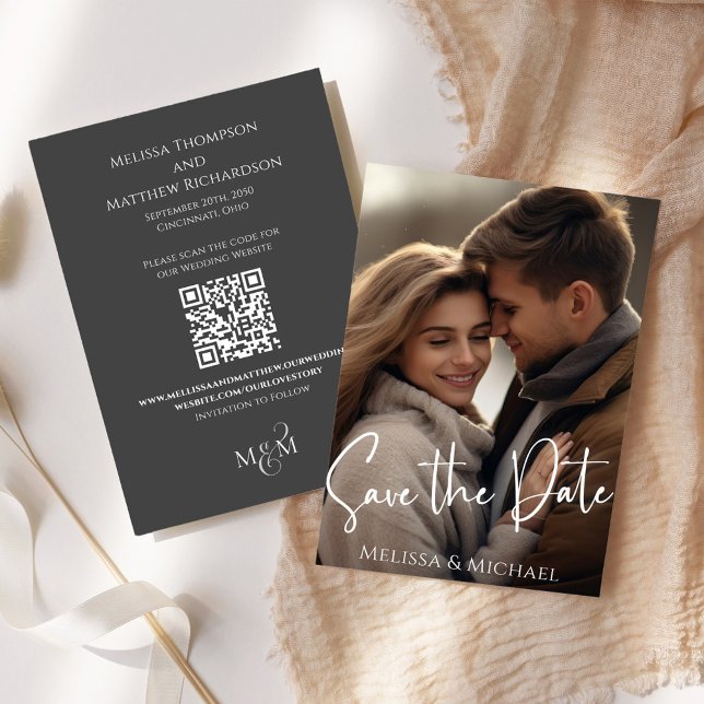 Reserva La Fecha Guardar el guión de caligrafía fotográfica de fech (Elegant Wedding Save the Date photo card with scannable QR Code. )