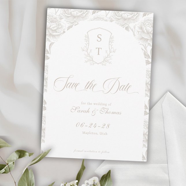 Reserva La Fecha Guión de malla de monograma escudo (Crest Save The Date Formal Card pale taupe, beige,  cream)