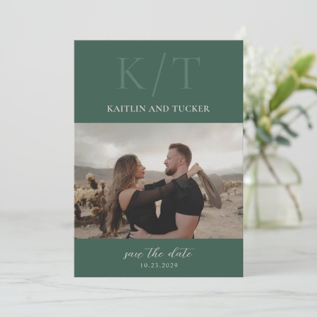 Reserva La Fecha Kaitin Hunter Green Bold Monograma Elegante Boda (Anverso de pie)