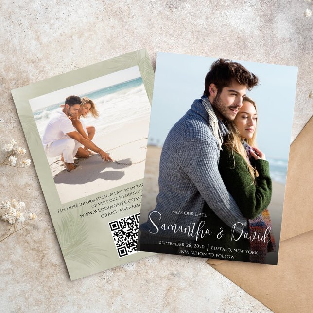 Reserva La Fecha La boda verde salva la foto de la fecha (Elegant green palm leaves photo save the date card. With a scannable QR Code. )