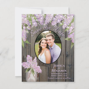 Reserva La Fecha Lilas y Luces en Madera de Granero Púrpura Boda