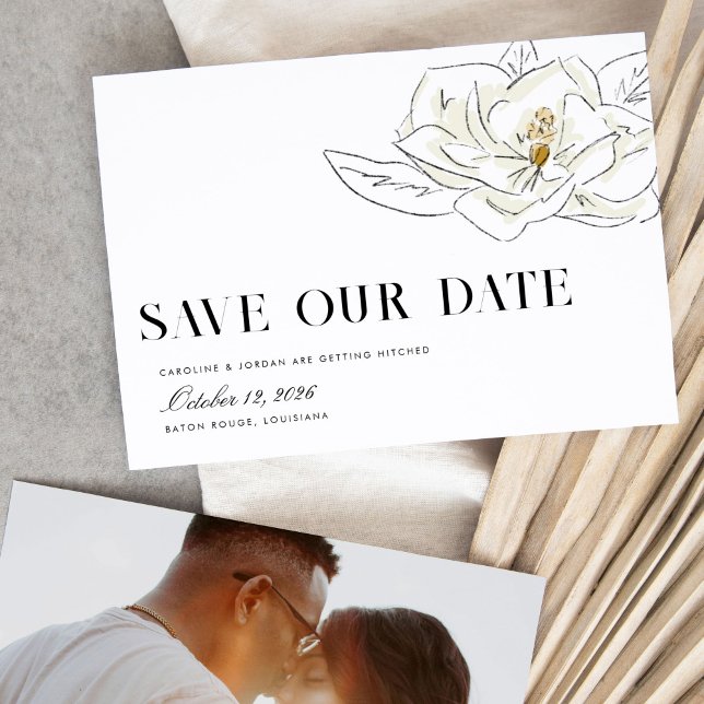 Reserva La Fecha Magnolia Blanca Ilustracion Moderno Foto Mínima (Elegant Southern-inspired white magnolia illustration wedding Save the Date card.)