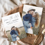Reserva La Fecha Minimalista Guardar la foto manuscrita de fecha<br><div class="desc">Foto manuscrita moderna y elegante Guardar la tarjeta Boda de fecha. La tarjeta de invitación para guardar la fecha incluye una moda y una tipografía elegante con un diseño simple y minimalista sobre un fondo blanco al que se puede añadir la imagen de fotografía de compromiso personalizada.</div>