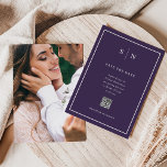 Reserva La Fecha Mínimo y Moda | Boda de código de devolución de fo<br><div class="desc">Estas elegantes y modernas tarjetas de fecha tienen un colorido diseño de texto minimalista morado y blanco, con un marco clásico en el borde y un punto para añadir tu código QR donde tus clientes pueden encontrar más detalles bodas. Añade tus iniciales o monogramas para hacerlos completamente suyos, y agrega...</div>
