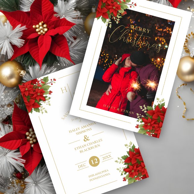 Reserva La Fecha Moda Iniciales Navidades Florales Foto (Chic Initials Floral Christmas Bouquets Holidays Card as a Wedding Photo Save the Date Card.)