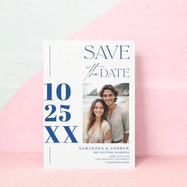 Reserva La Fecha Moda moderna guión simple negrita boda azul blanco (Modern chic simple bold script blue white wedding save the date)