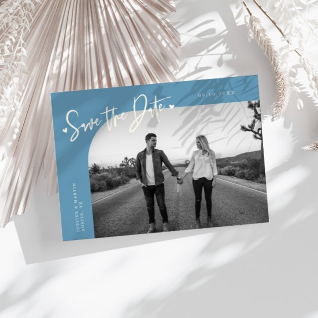 Reserva La Fecha Modern Script Heart Denim Blue Curved Frame Photo (Subido por el creador)