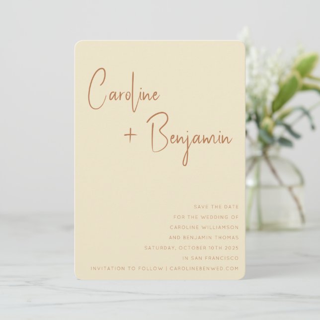 Reserva La Fecha Moderno y simple Boho Terracotta Cream Script Boda (Anverso de pie)