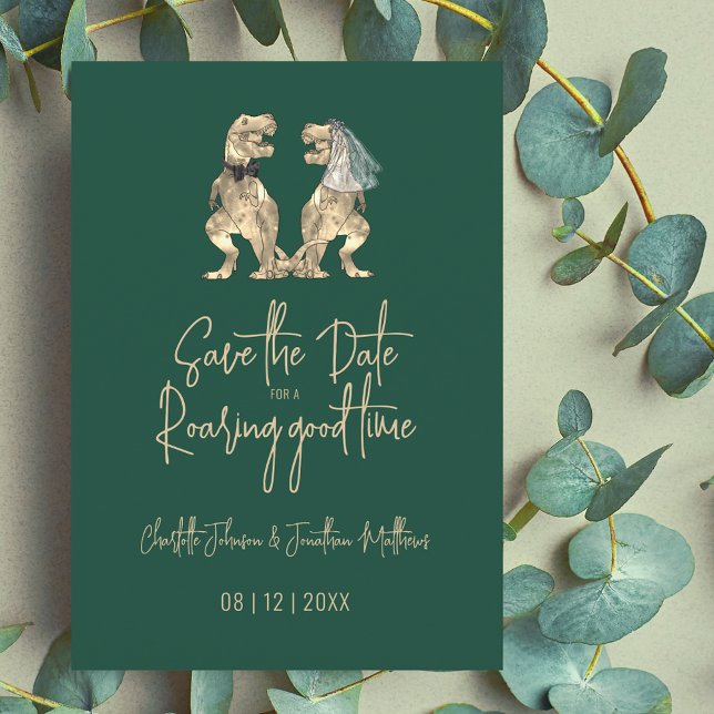 Reserva La Fecha Novia divertida de dinosaurios y Boda Groom (Funny Dinosaur wedding save the date invitation Fun T-Rex bride and groom elegant modern script )