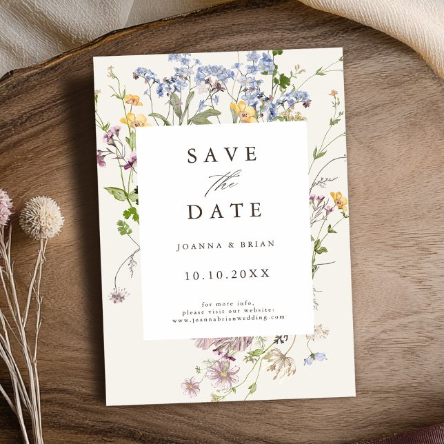 Reserva La Fecha Prado de flores silvestres coloridas y bonitas de  (Colorful Pretty Spring Wildflower Meadow Garden Save The Date card)