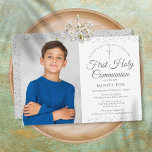 Reserva La Fecha Primera Comunión Elegante Plata Foto<br><div class="desc">Una elegante Primera Comunión sagrada salva la invitación de fecha con un delicado polvo de estrellas de plata. Puede personalizar con sus detalles de celebración en texto plateado de moda y una foto especial. Diseñado por Thisisnotme©</div>