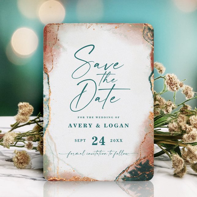 Reserva La Fecha Resumen Eéreal Oscuro Boda Verde azulada y Caída d (A captivating save the date card featuring deep teal and shimmering copper accents.)