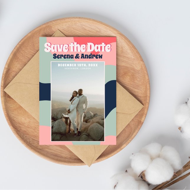 Reserva La Fecha Retro Groovy Bold Abstract Typography (Subido por el creador)