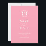 Reserva La Fecha Salvando la Fecha Moderno Rosa<br><div class="desc">Anuncia tu compromiso con estas invitaciones mínimas de guardar fecha de boda. Presentan una mezcla de tipografía clásica y de escritura en blanco sobre un fondo rosa de moda con un escudo de monograma en la parte superior. Utilice los campos de la plantilla para personalizar con su nombre y fecha...</div>