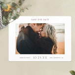 Reserva La Fecha Sencilla y elegante foto moderna Guardar la invita<br><div class="desc">Esta sencilla y elegante boda fotográfica, ahorra la plantilla de la tarjeta plana de fecha, incluye sus nombres, fecha y lugar de boda debajo de su foto. Puede elegir cambiar el tipo de letra, puntuación o color utilizado para varios elementos de texto de este diseño en la parte frontal y/o...</div>