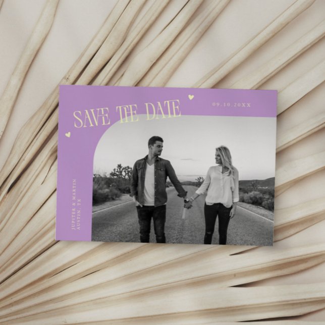 Reserva La Fecha Simple Heart Wisteria Lemon Curved Frame Photo (Subido por el creador)