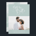 Reserva La Fecha Tipografía de escritura acuarela moderna foto boda<br><div class="desc">Moderna tipografía de escritura acuarela boda foto guardar la tarjeta de anuncio de fecha.</div>