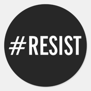 #Resist, texto blanco en negrita sobre pegatinas n