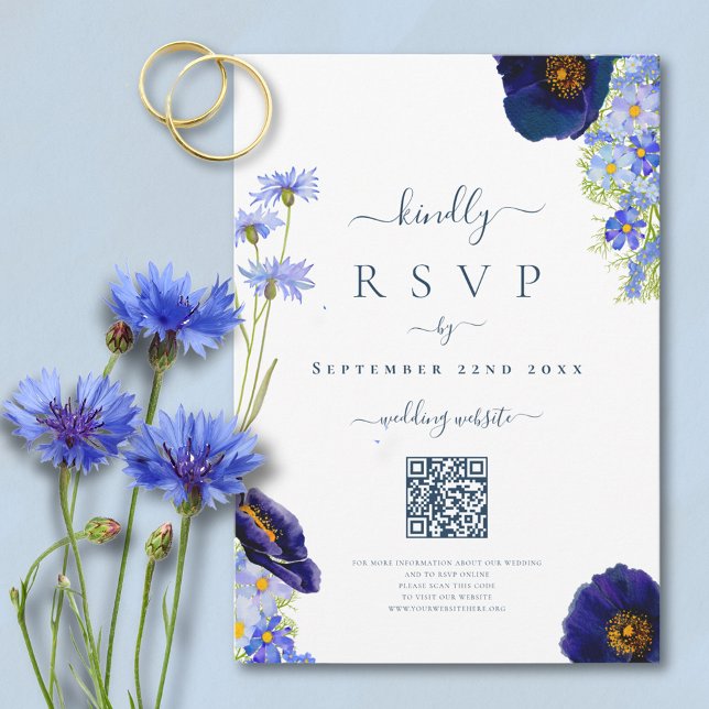 Respuesta Boda floral azul elegante Código QR (Modern wildflower watercolor blue summer floral online RSVP QR Code with elegant typography script)