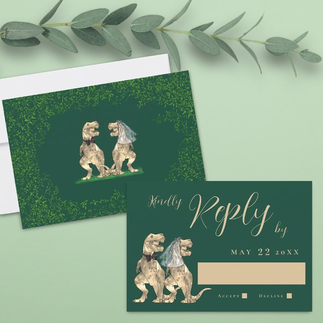 Respuesta del Boda del tema de los dinosaurios (T-Rex bride and groom funny dinosaur wedding rsvp card Watercolor eucalyptus foliage dark green )