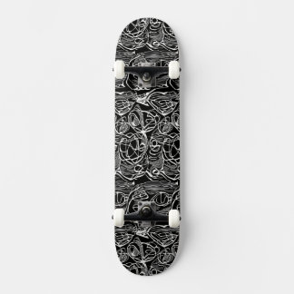 Resumen de skateboard en blanco y negro