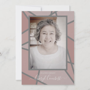 Resumen Gris En Funeral De Memoria Amada