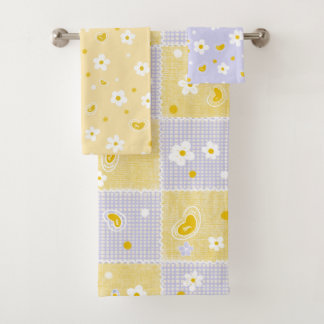 Retro Daisy Floral Pattern Yellow and Purple