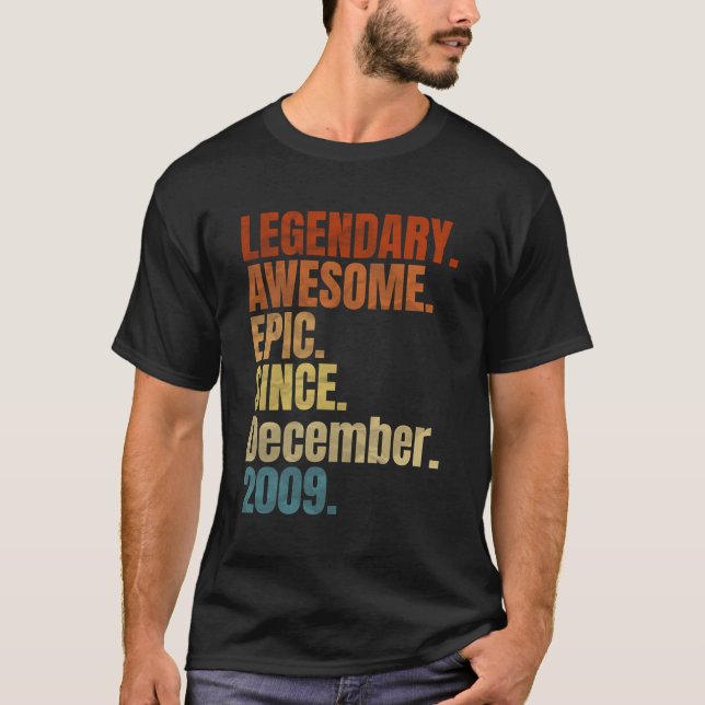Retro Legendario Desde Diciembre De 2009 Camiseta  (Anverso)