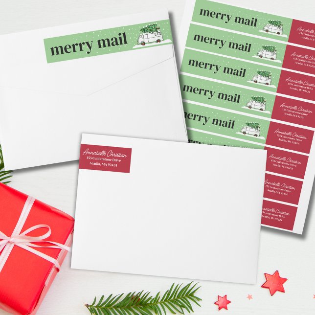 Retro Van Merry Mail Navidades verdes y rojos (Vintage Van with Christmas Tree Green and Red Wrap Around Return Address Labels)