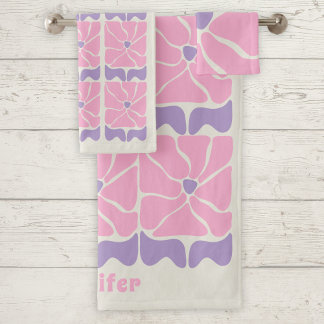 Retro vintage pink purple flower pattern 
