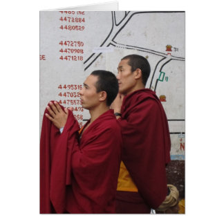 Rezando en Boudha Stupa