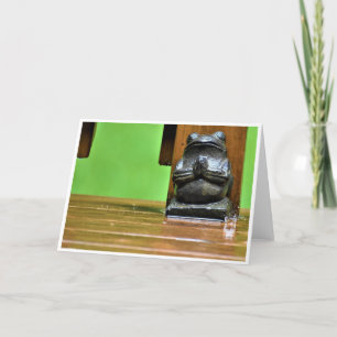 Rezando por la lluvia, tarjeta