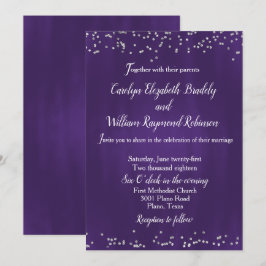 Rich Ultra Violet con la invitación a la boda de e
