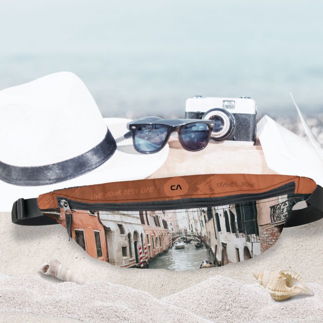 Riñoneras Citas de viaje monograma tu orina de foto boho (Travel Quotes Monogram Your Photo Boho Rust Fanny Pack ©Susanne Sachers - Sunny Wanderlust 🌞✈️)