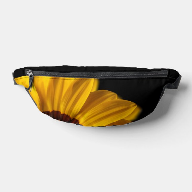 Riñoneras Flor amarilla sobre fondo negro (Distribución)