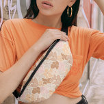 Riñoneras Moderno patrón de girasol floral Naranja rosa past<br><div class="desc">El moderno Naranja rosado Brown Floral Girly Pattern Fanny Pack presenta un diseño floral contemporáneo en rosa,  naranja y marrón. Fabuloso como regalo para la familia y amigos por cumpleaños,  Navidades,  vacaciones y más. Creado por Evco Studio www.zazzle.com/store/evcostudio</div>