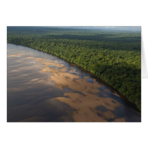 Río Essequibo, río más largo de Guyana, y 3