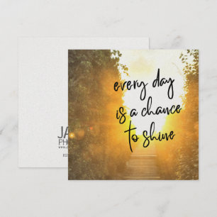 RISE UP 5.25 x 5.25 tarjeta