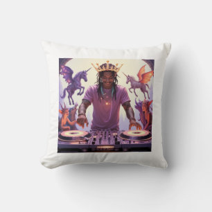 Ritmo Etéreo: Diseño de Almohada de DJ de Fantasía