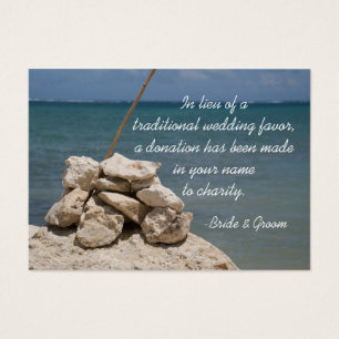 Rocas en la carta de favores de la boda de playa