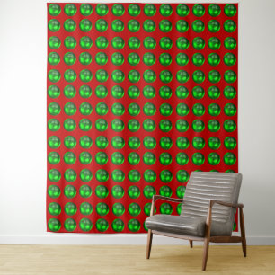 Rojo con tapiz de puntos verdes