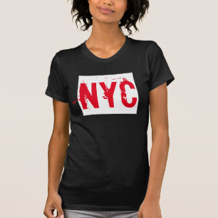 Rojo de moda en camiseta negra de Nueva York, mode