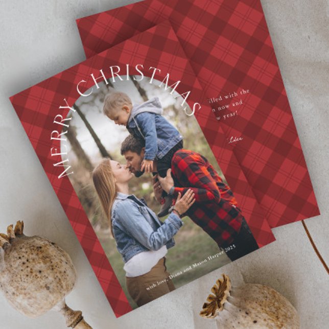 Rojo Rústico de Cuadros Arco Foto Navidad  (Rustic red plaid arch photo Christmas holiday cards.)