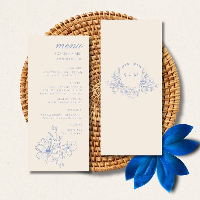 Romantic Blue Monogram Crest Floral Wedding Menu (Subido por el creador)