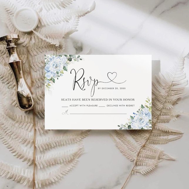 Romantic Light Blue Floral Wedding RSVP Card (Subido por el creador)