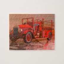 Rompecabezas antiguo del coche de bomberos