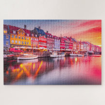 Rompecabezas con el amanecer de Copenhague Nyhavn,