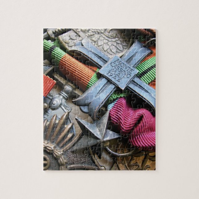 Rompecabezas cruzado de la medalla de Italia del (Vertical)